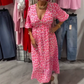 🌸👗 Damklänning med V-ringning och Tryck – Lätt, Elegant & Perfekt För Sommaren